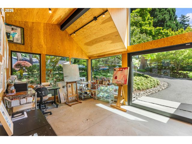 10200 Sw HAWTHORNE Ln, Portland, OR 97225