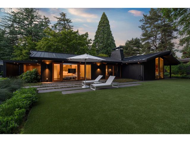 10200 Sw HAWTHORNE Ln, Portland, OR 97225