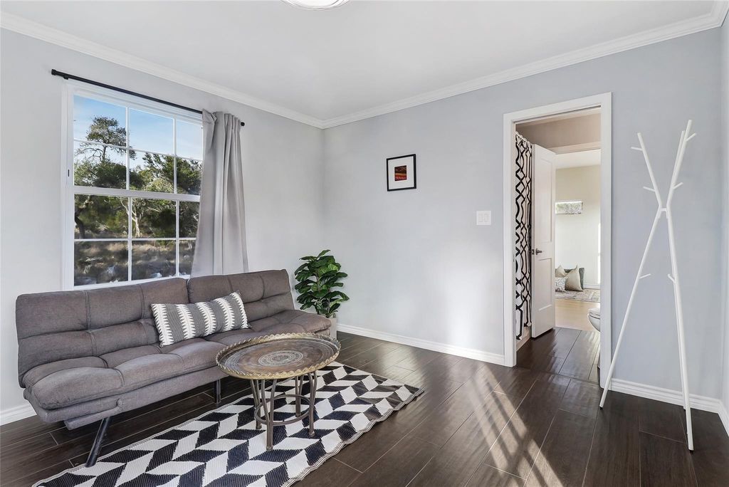 901 Thurman RD, San Marcos, TX 78666