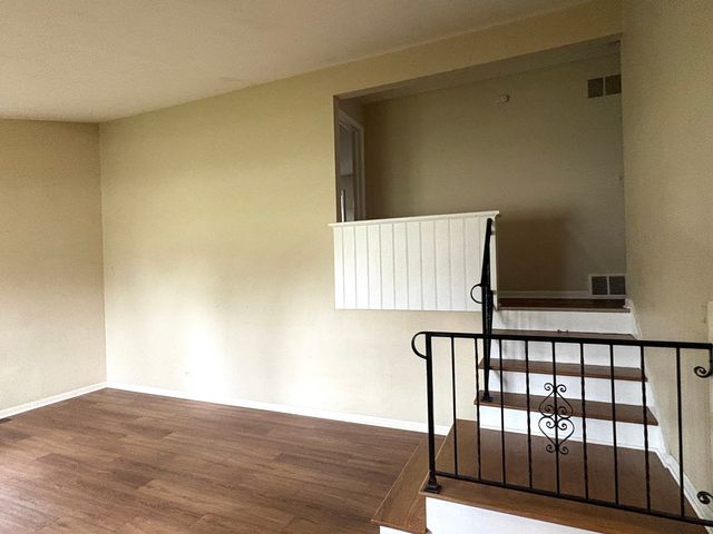 841 Countryside Highway, Mundelein, IL 60060