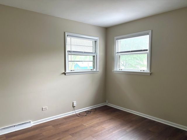 841 Countryside Highway, Mundelein, IL 60060