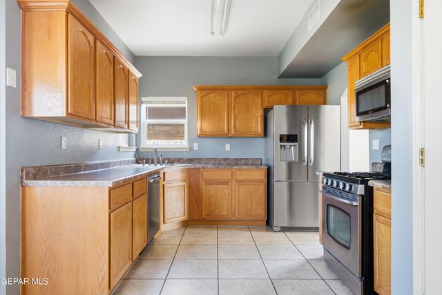 10779 Arron Street, El Paso, TX 79924