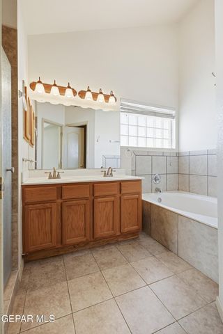 10779 Arron Street, El Paso, TX 79924
