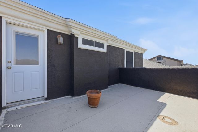 10779 Arron Street, El Paso, TX 79924