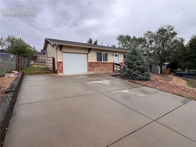 1966 S Chamberlin NA, Colorado Springs, CO 80906