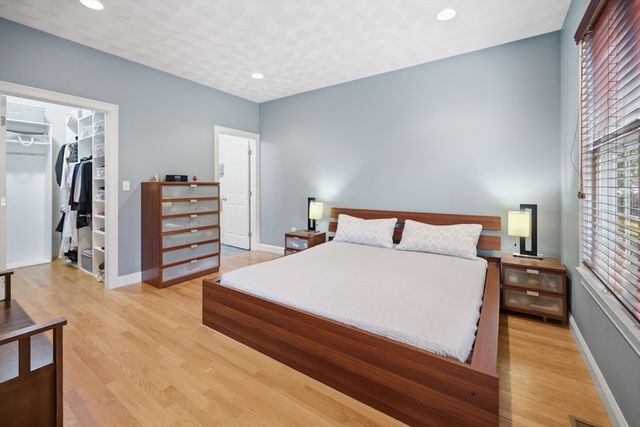 56 Merrimac St B, Woburn, MA 01801