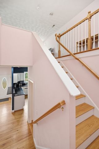 56 Merrimac St B, Woburn, MA 01801