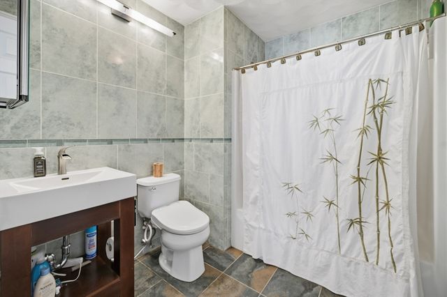 56 Merrimac St B, Woburn, MA 01801