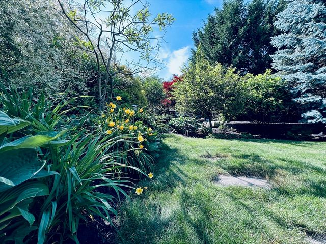 56 Merrimac St B, Woburn, MA 01801