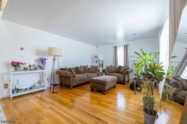 1758 Kenneth Ave, Union Twp., NJ 07083