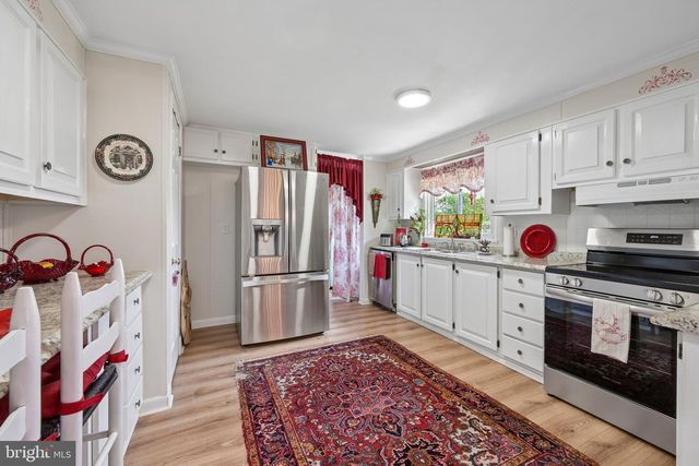874 WOODCHUCK DR, Mount Laurel, NJ 08054