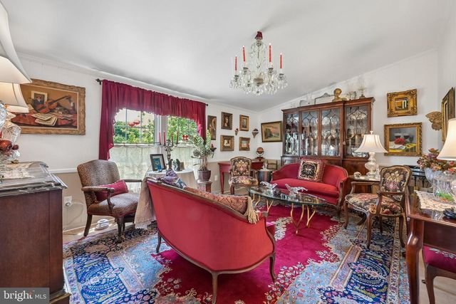 874 WOODCHUCK DR, Mount Laurel, NJ 08054