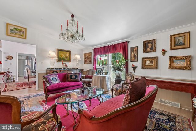 874 WOODCHUCK DR, Mount Laurel, NJ 08054