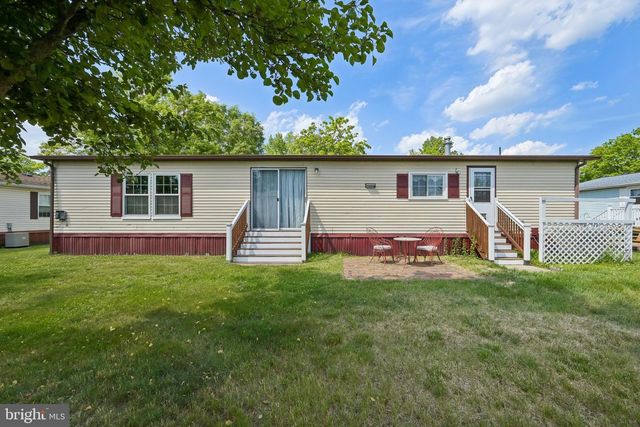 874 WOODCHUCK DR, Mount Laurel, NJ 08054