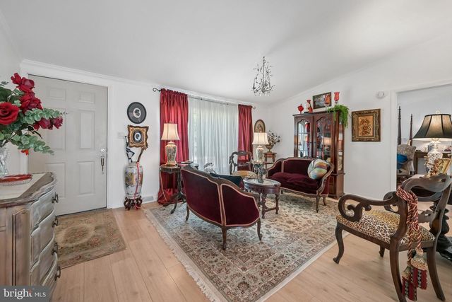 874 WOODCHUCK DR, Mount Laurel, NJ 08054