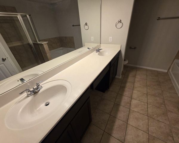 6408 Macroom Meadows Lane, Houston, TX 77048