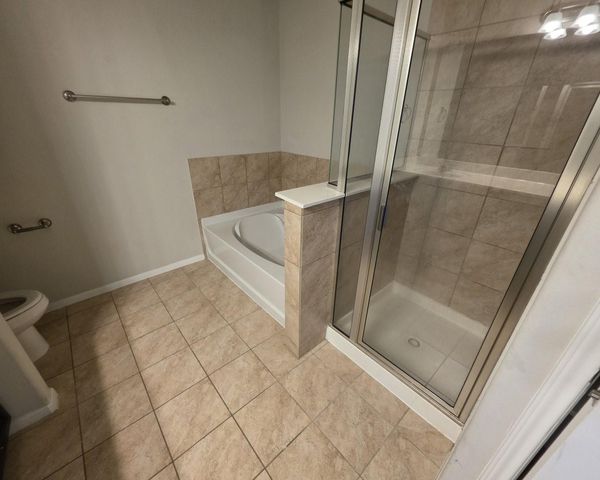 6408 Macroom Meadows Lane, Houston, TX 77048