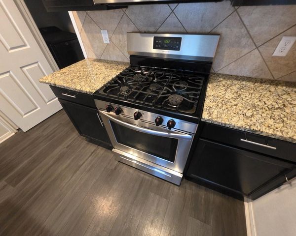 6408 Macroom Meadows Lane, Houston, TX 77048