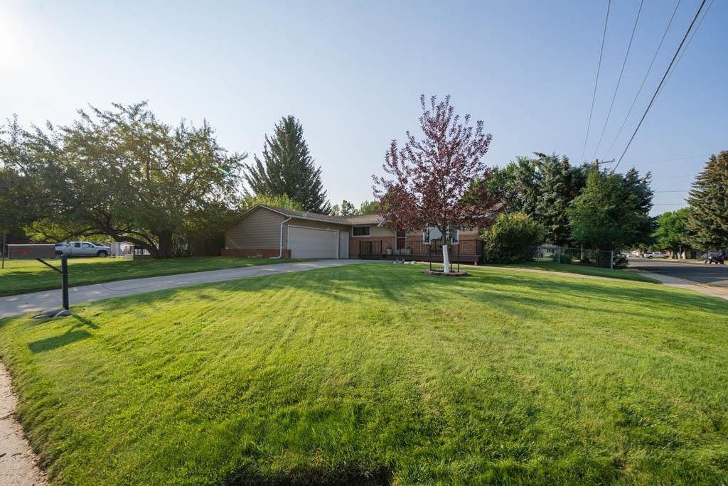 1302 Stampede Ave, Cody, WY 82414 photo 3