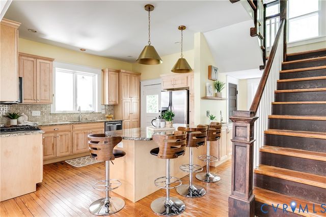 313 S James St, Ashland, VA 23005