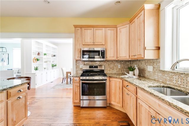313 S James St, Ashland, VA 23005