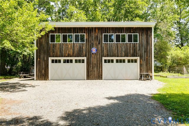 313 S James St, Ashland, VA 23005