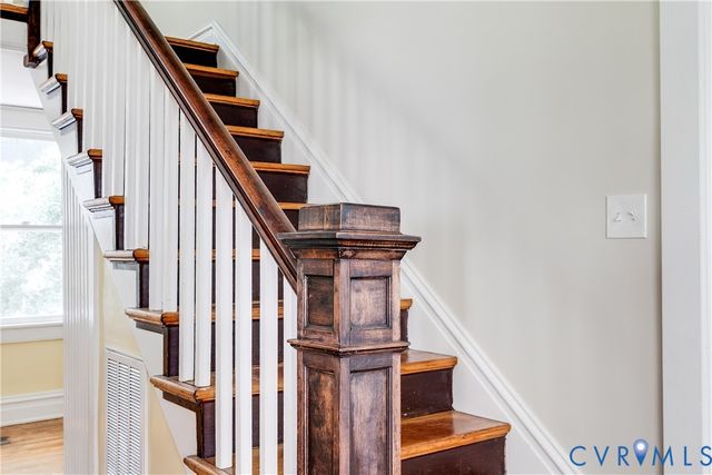 313 S James St, Ashland, VA 23005