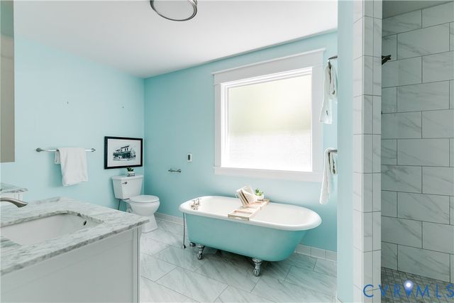 313 S James St, Ashland, VA 23005