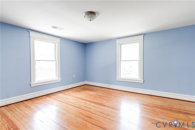 313 S James St, Ashland, VA 23005