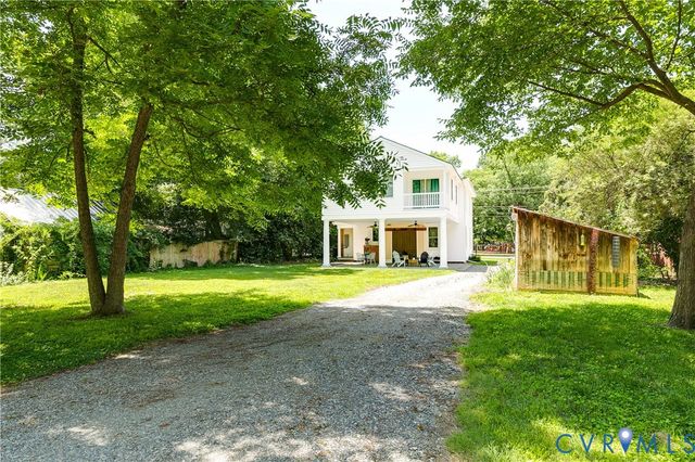 313 S James St, Ashland, VA 23005