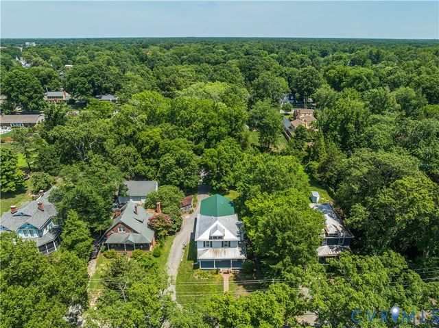 313 S James St, Ashland, VA 23005