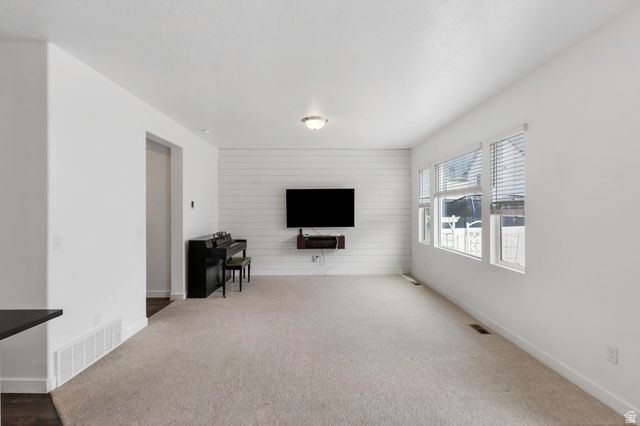 498 S PEGASUS WAY, Saratoga Springs, UT 84045