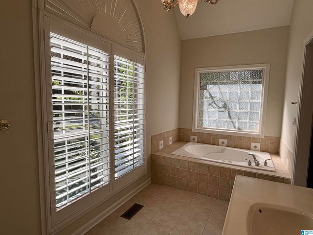180 FOREST CIRCLE, Warrior, AL 35180