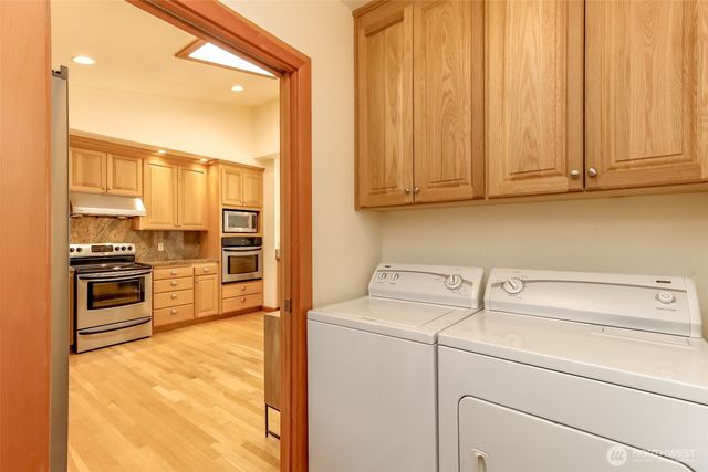 6121 Madrona Drive NE, Tacoma, WA 98422