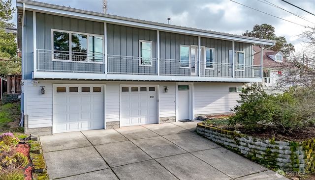 6121 Madrona Drive NE, Tacoma, WA 98422