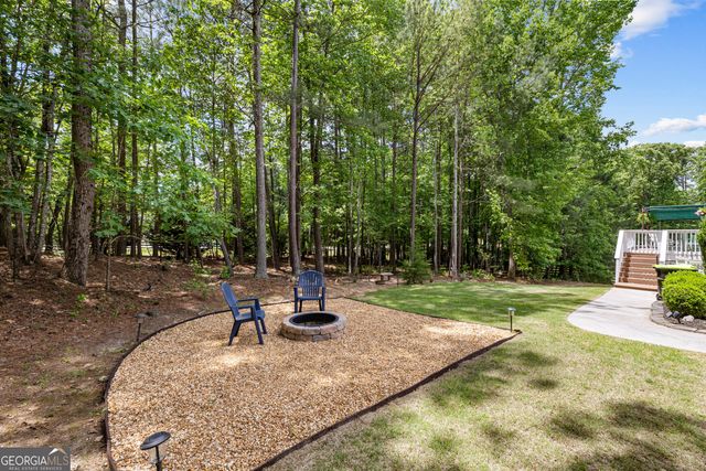 90 Westwind Drive, Newnan, GA 30263