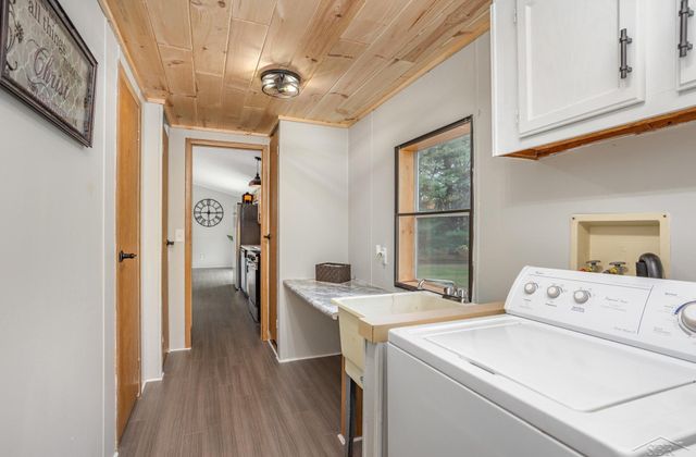 3030 E Estate Drive, Midland, MI 48642