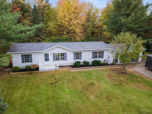 3030 E Estate Drive, Midland, MI 48642