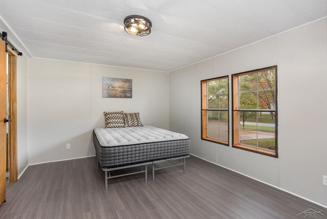 3030 E Estate Drive, Midland, MI 48642