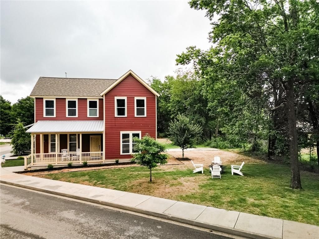 315 E 11th Street, Fayetteville, AR 72701