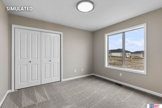 9218 Green Valley Lane, Lincoln, NE 68516