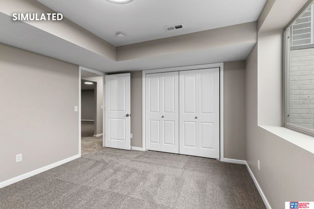 9218 Green Valley Lane, Lincoln, NE 68516