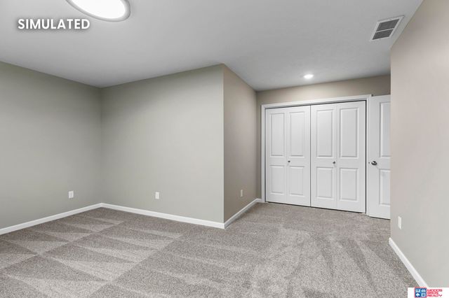 9218 Green Valley Lane, Lincoln, NE 68516