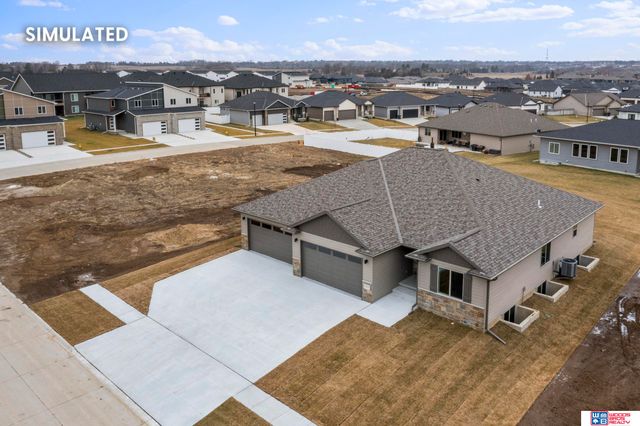 9218 Green Valley Lane, Lincoln, NE 68516