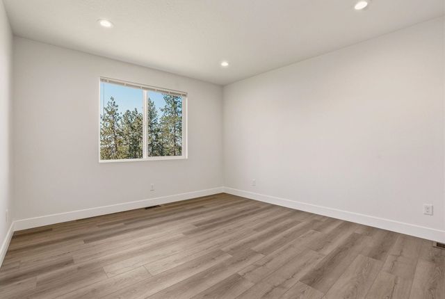 4219 W Tolliver Ct, Spokane, WA 99208