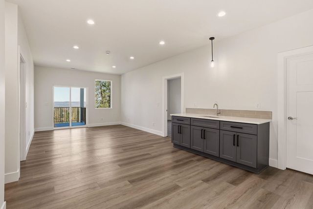 4219 W Tolliver Ct, Spokane, WA 99208