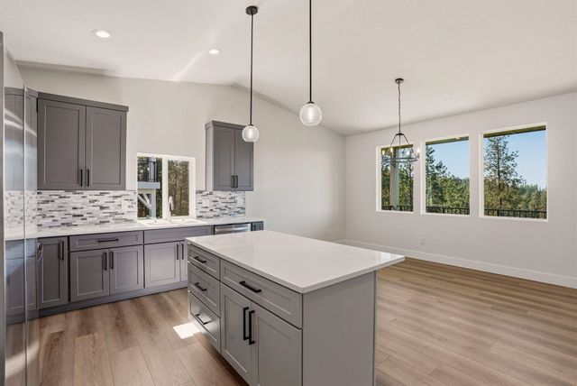 4219 W Tolliver Ct, Spokane, WA 99208