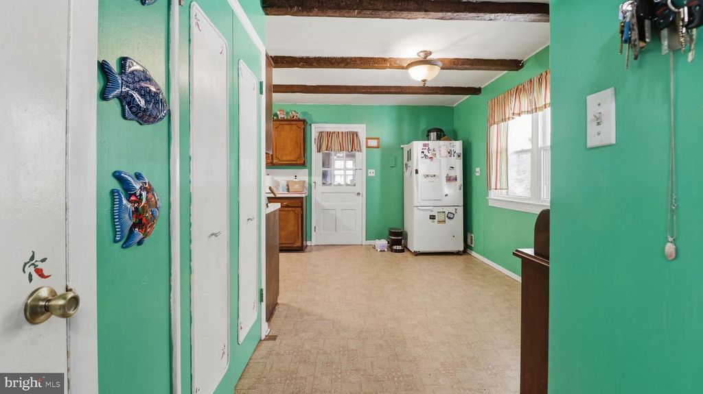 Image 12 of property listing at 13408 KRIS RAN CT, Fort Washington, MD 20744