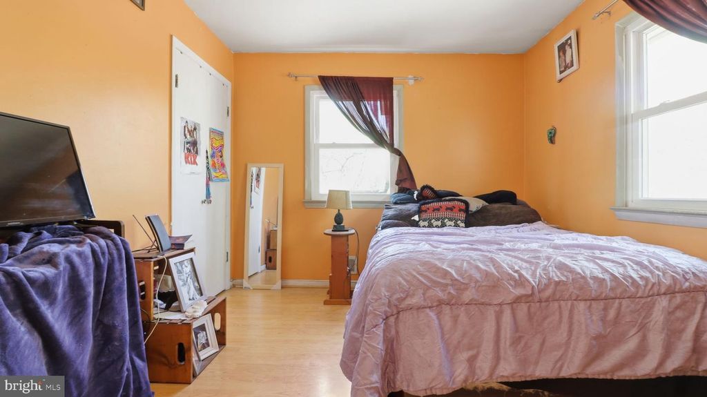 Image 15 of property listing at 13408 KRIS RAN CT, Fort Washington, MD 20744