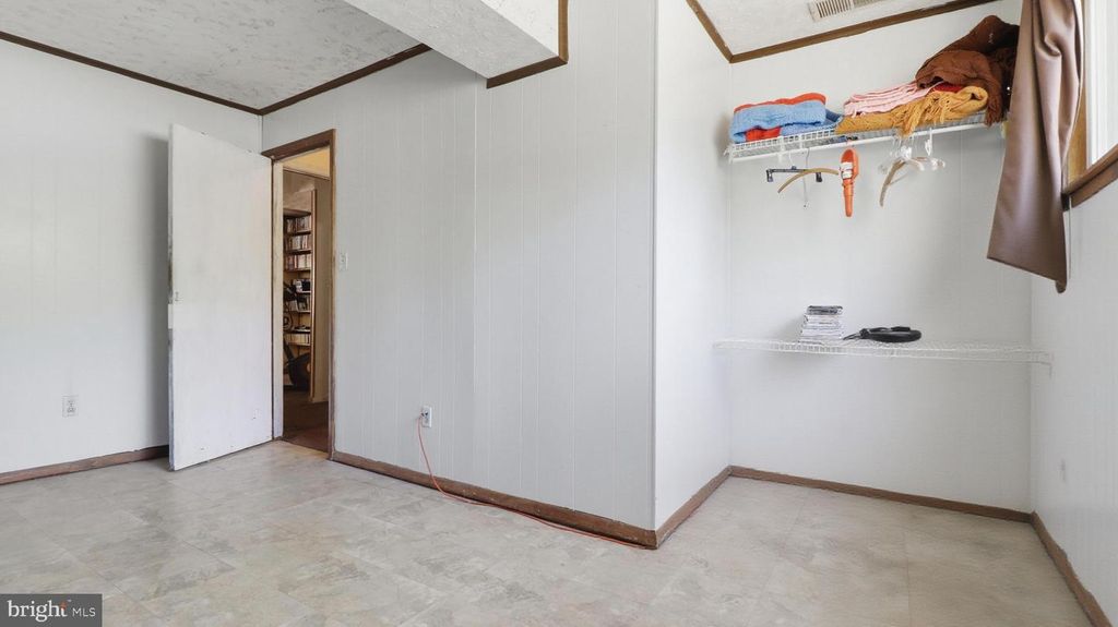 Image 23 of property listing at 13408 KRIS RAN CT, Fort Washington, MD 20744